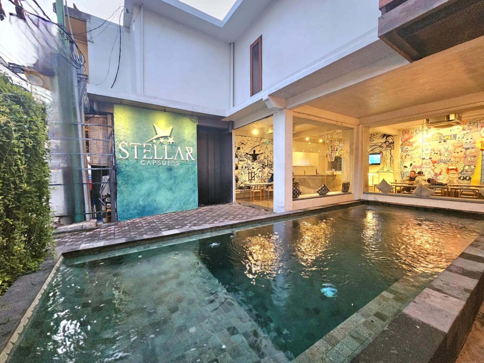 Stellar Capsules Hostel Seminyak  Exterior photo